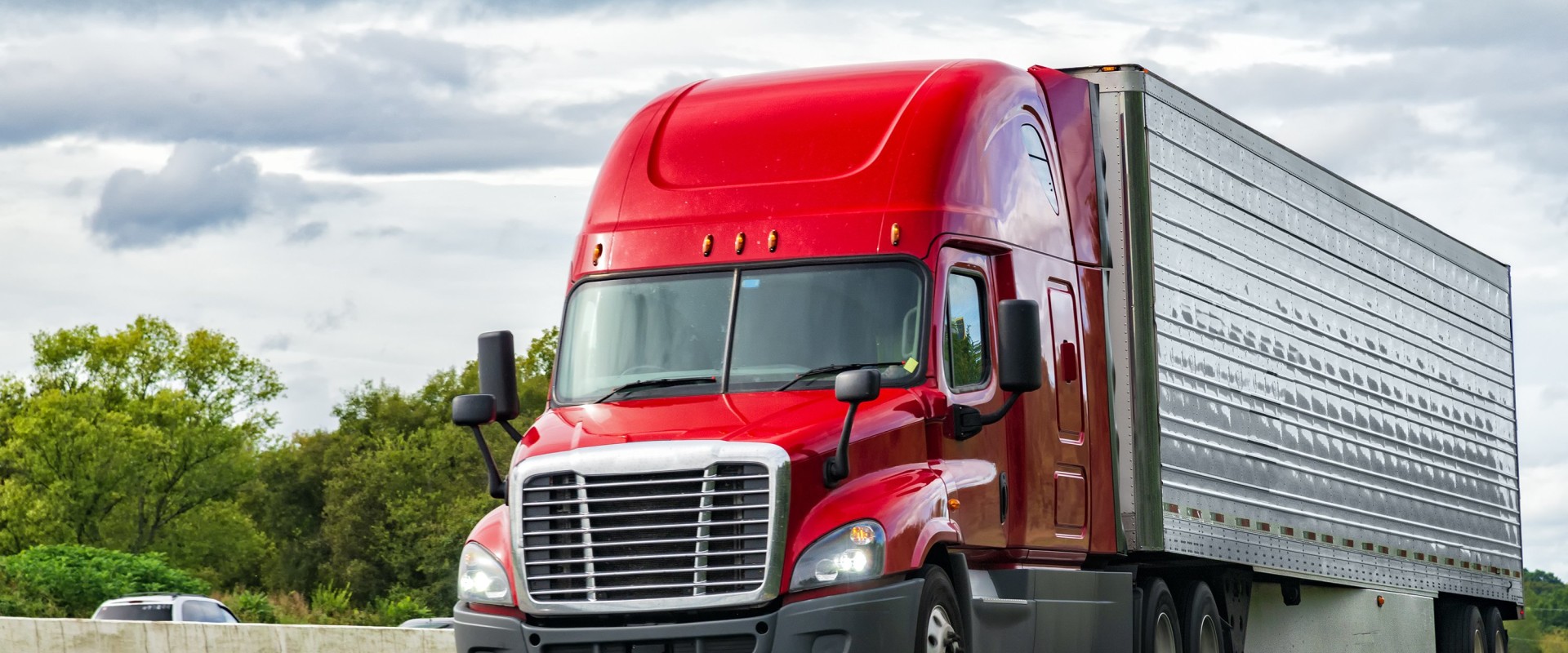 Cross-border Trucking Services: A Comprehensive Overview